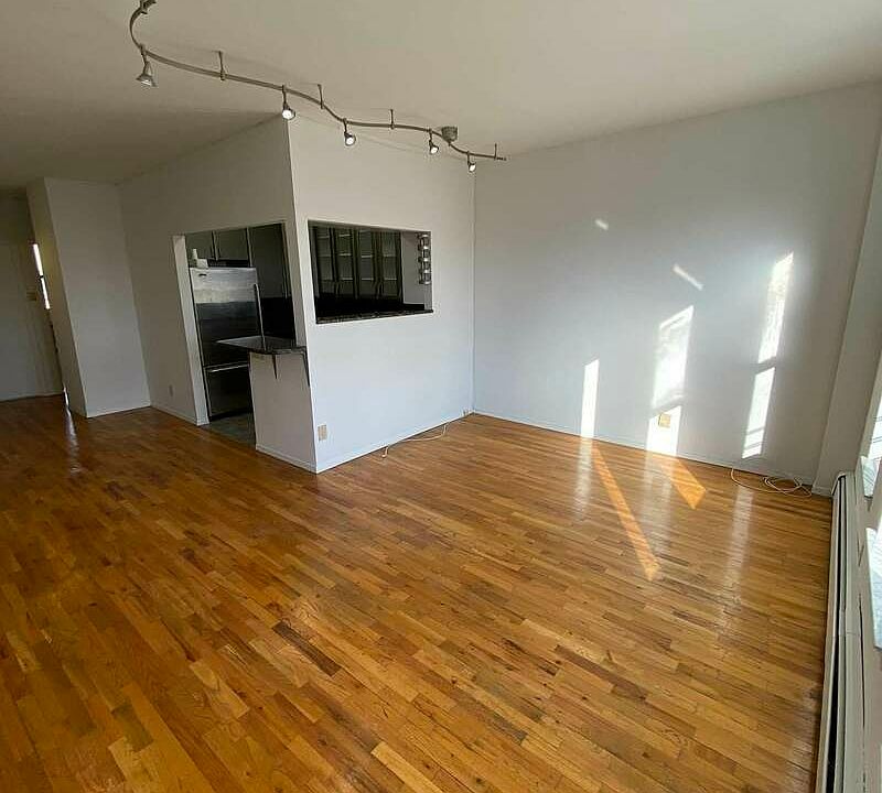 1st image of 47 Carroll St #1