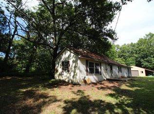 6473 Lindsey Rd, Delton, MI 49046