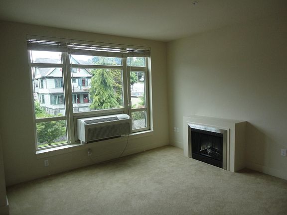 2nd image of 1501 Tacoma Ave S Unit 313