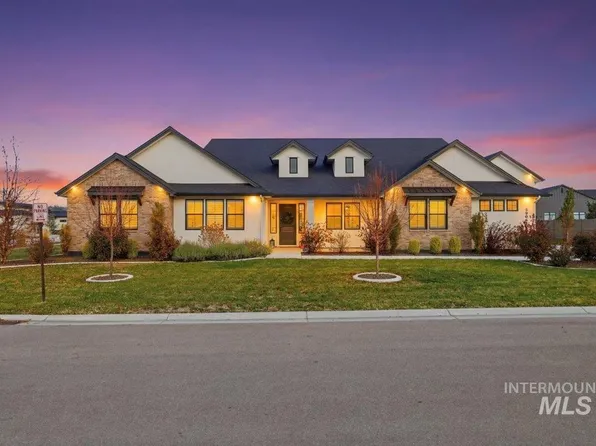 5906 N Schumann Ln, Meridian, ID 83646