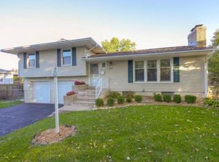 508 NW Woodbine Ave, Lees Summit, MO 64063