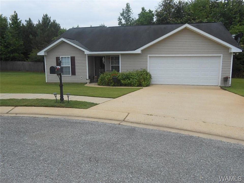 1st image of 3509 Crescent Gardens Dr