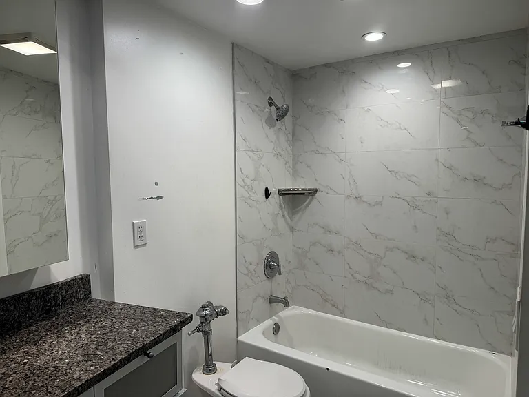 300 N State St #2125 — Photo 9