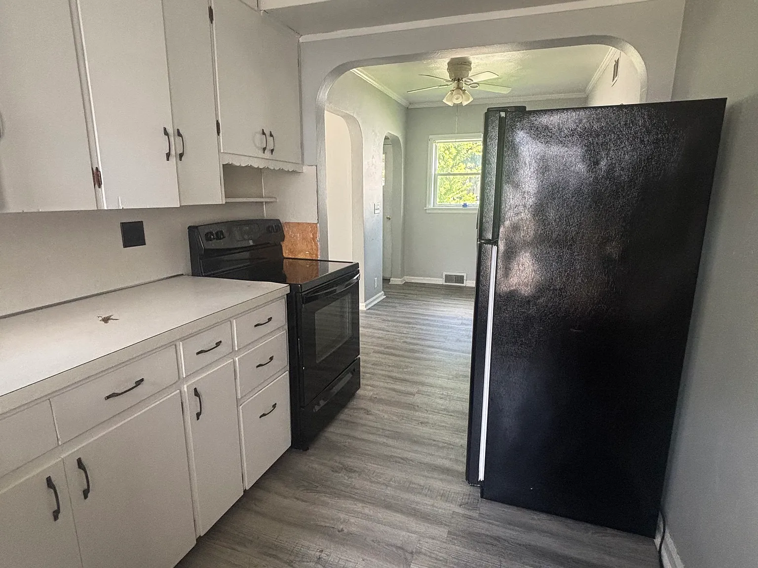 2 bed, 700 sqft, $900 — Photo 2