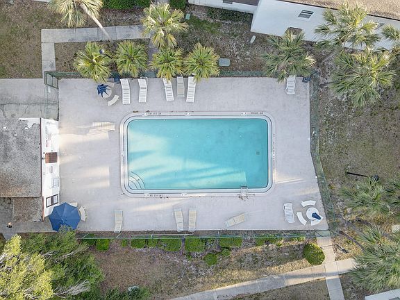 3rd image of 9002 Tudor Dr