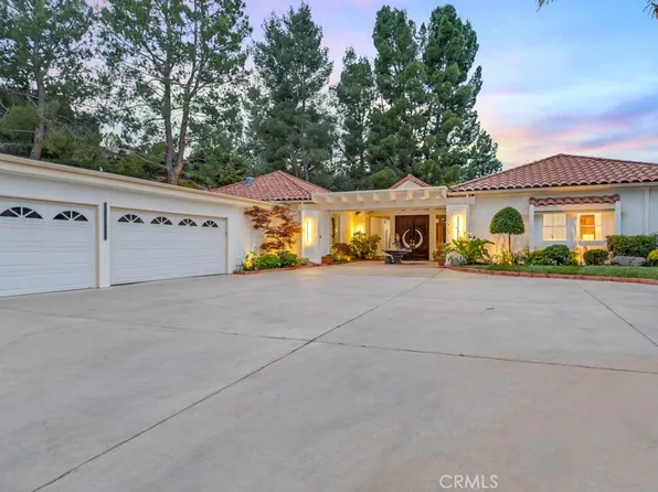 22680 Flamingo St, Woodland Hills, CA 91364