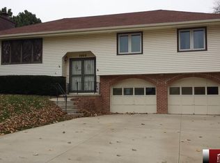 13512 Z St, Omaha, NE 68137