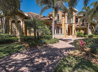 611 Riviera Dr, Naples, FL 34103