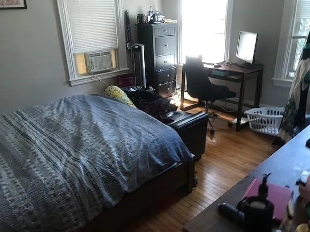 63 Dana St — Photo 2