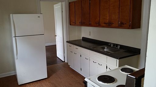 1st image of 2105 Logan Ave