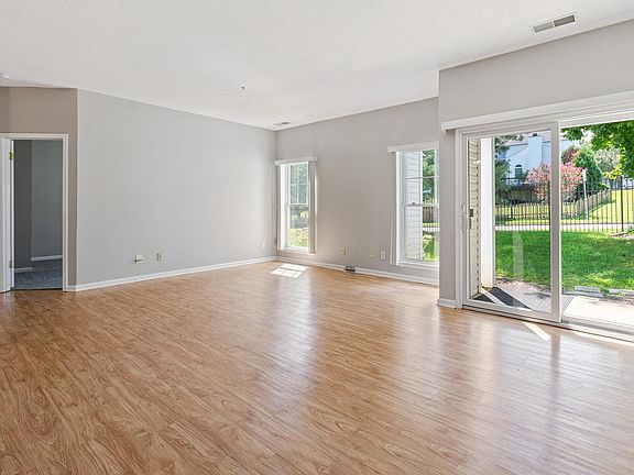 4th image of 1305 Cranesbill Ct Unit 103
