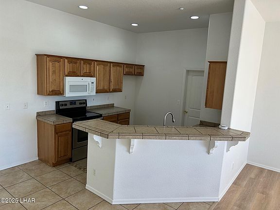 5th image of 2645 Cisco Dr N #101