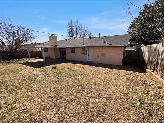 5th image of 2429 NW 109th St