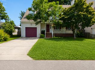 8824 Hammett Ave, Norfolk, VA 23503