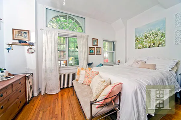 Rented by Halstead Real Estate | media 4