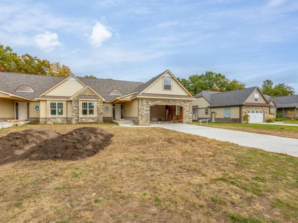 12258 Tullymore Dr, Stanwood, MI 49346