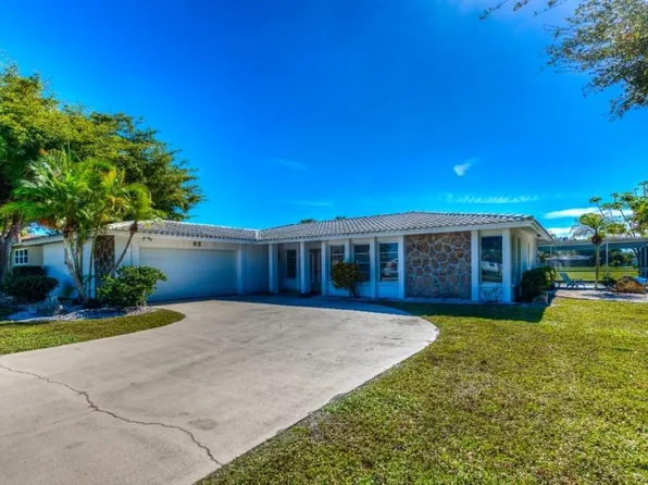 63 Oakland Hills Pl, Rotonda West, FL 33947