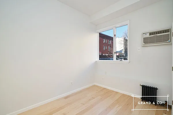 Rented by Grand & Co. | media 21