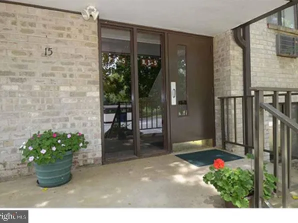 21 Dougherty Blvd APT S3, Glen Mills, PA 19342