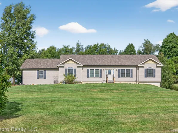 3392 Sickles Dr, Attica, MI 48412