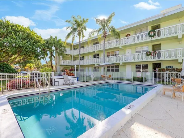 1900 NE 8th Court #206, Fort Lauderdale, FL 33304