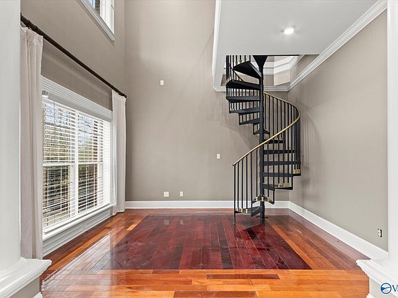 5th image of 3725 S Woodtrail Rd