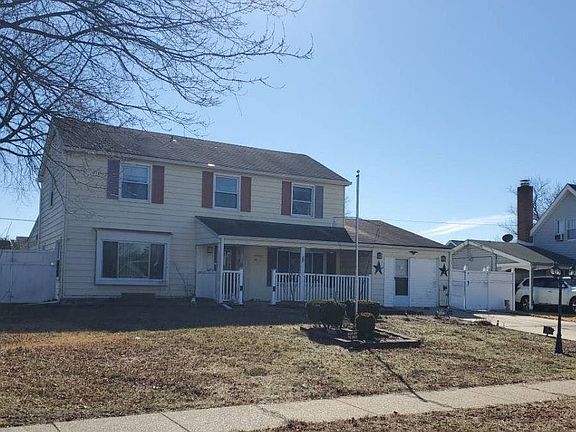 3rd image of 22 Beechfern Ln