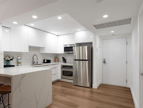 2301 Collins Ave APT 1135, Miami Beach, FL 33139