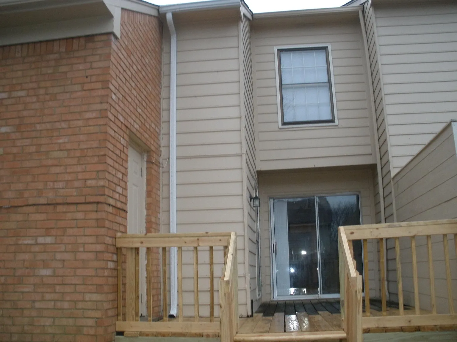 3 bed, 1487 sqft, $1,400 — Photo 2