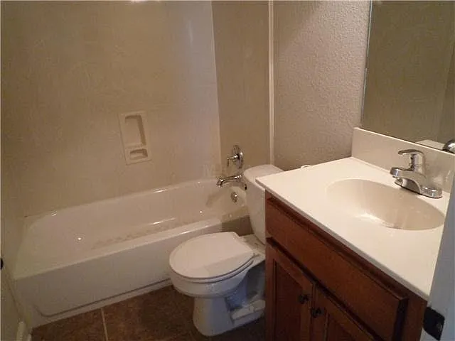 3793 Douglass Ave — Photo 5