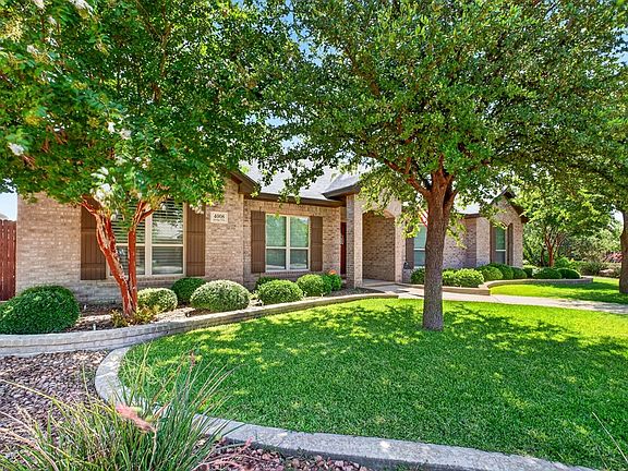 2nd image of 4008 Heritage Oaks Dr