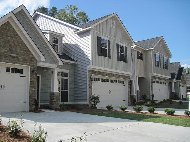 1st image of 3007 Pointe West Drive #2C