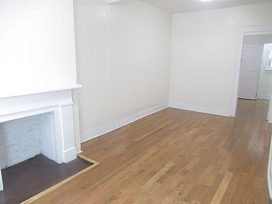 2nd image of 443 Lincoln Pl APT 1L