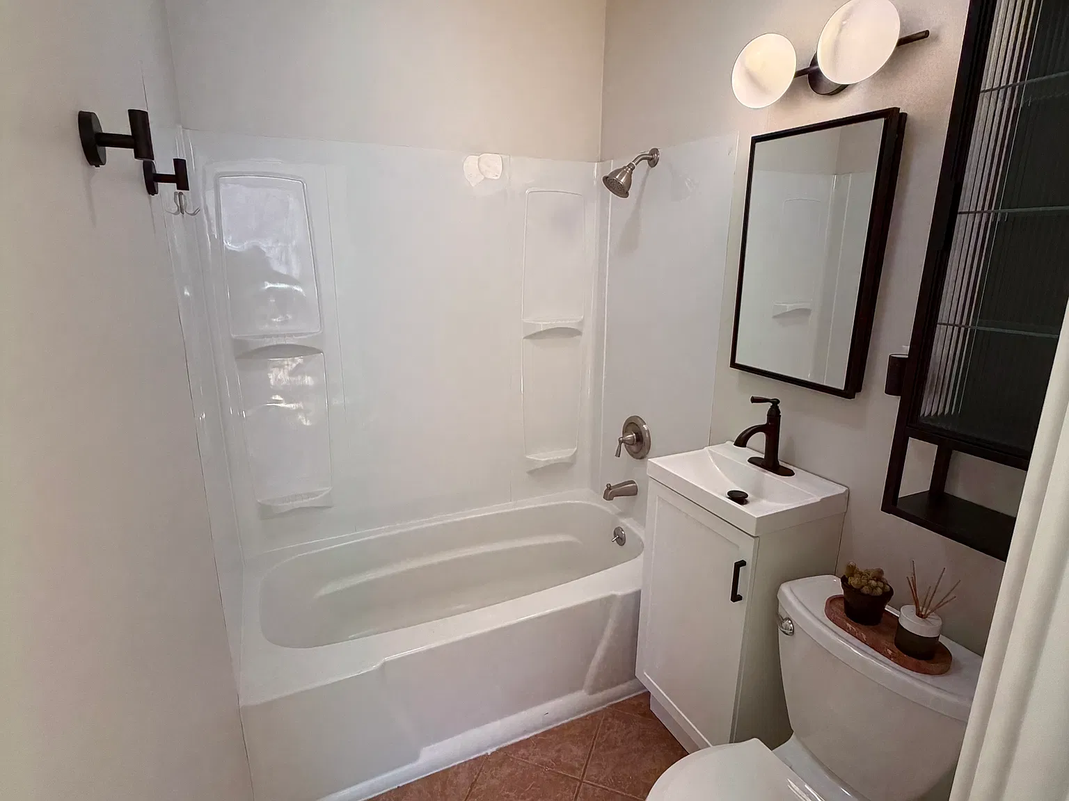 2 bed, 900 sqft, $1,595 — Photo 3