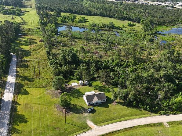 32 Saddle Dr