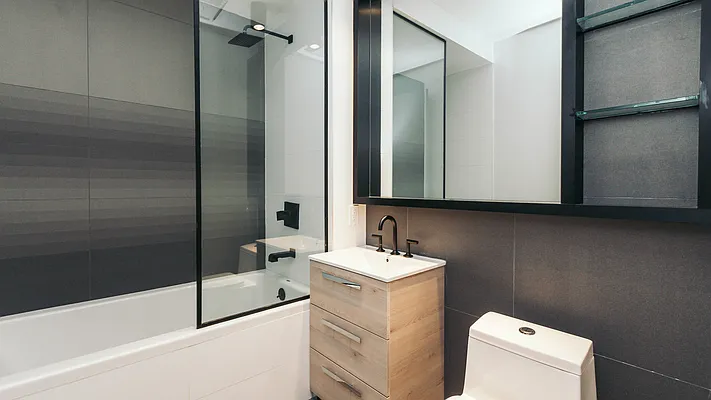 Rented by Nooklyn NYC LLC | media 13