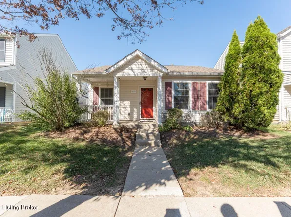 7035 Royal Links Dr, Louisville, KY 40228