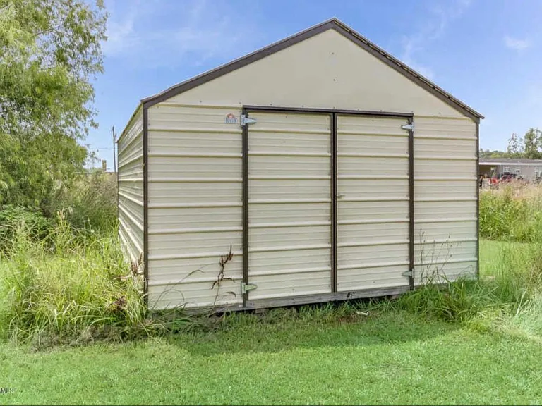 Storage side