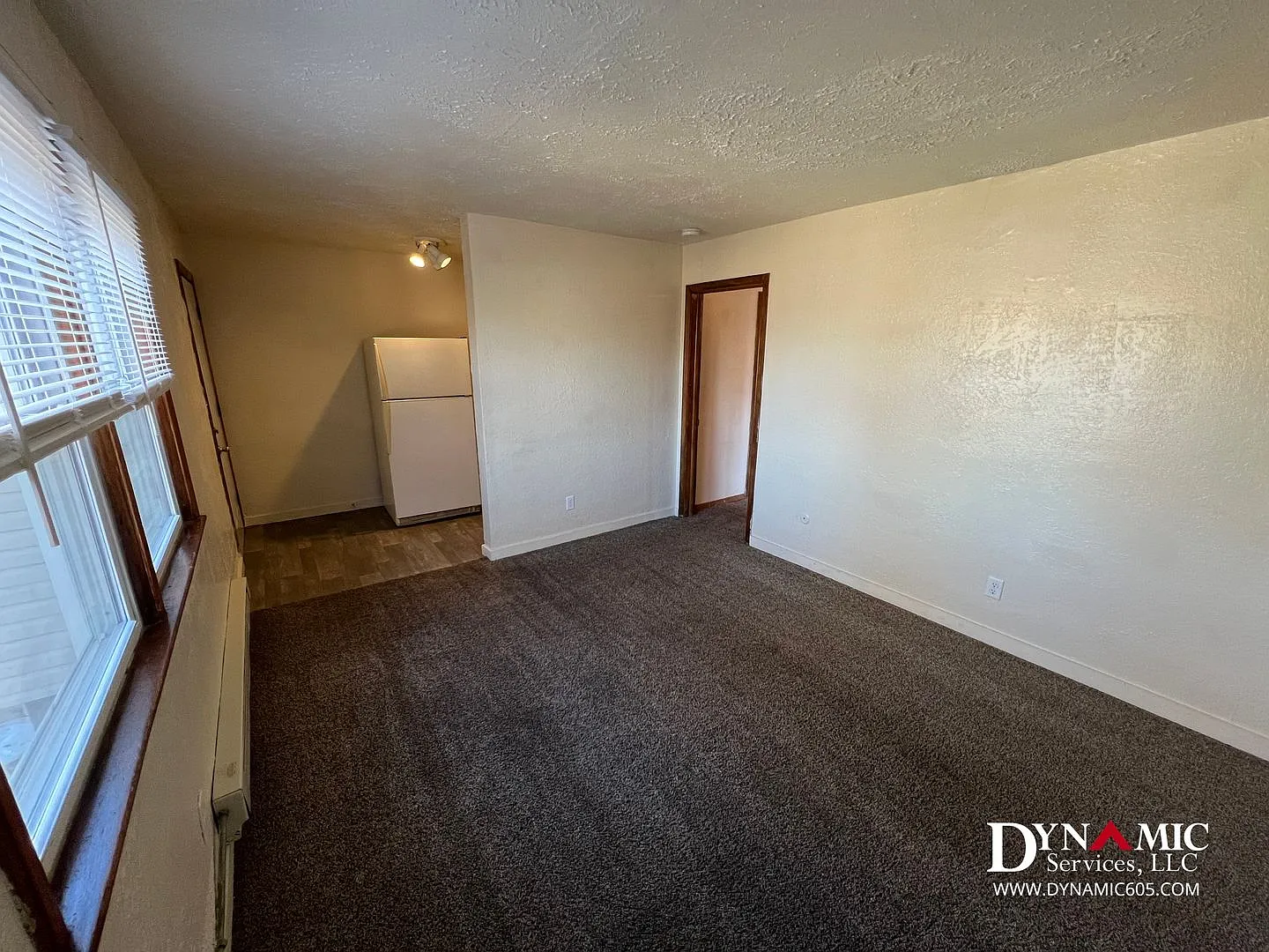 Upper Level 1 Bedroom, 1 Bathroom Apartment - Tenant Pays Electric Only — Photo 4