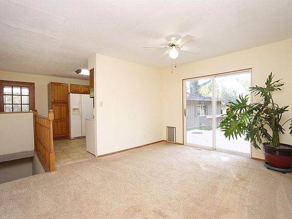 5th image of 1000 Ward Koebel Rd