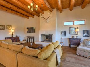 89 Avenida Aldea, Santa Fe, NM 87507