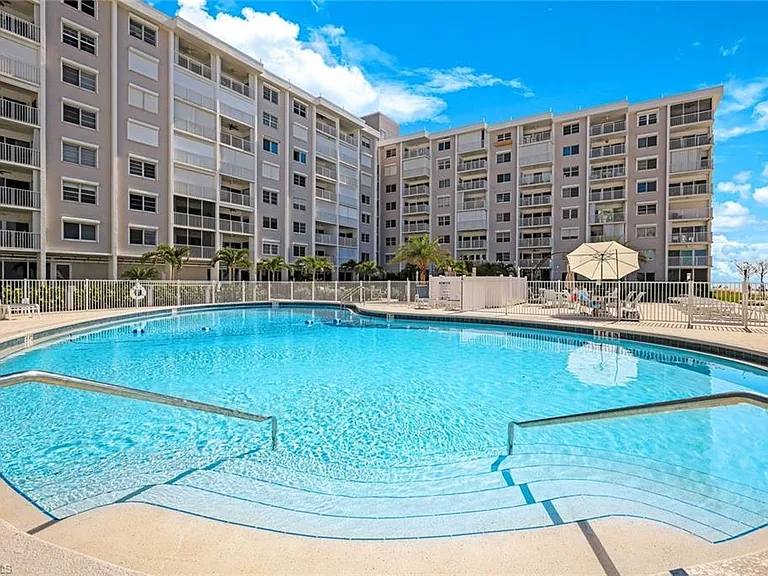 3443 Gulf Shore Blvd N #803 — Photo 21