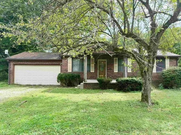 6822 Yankeetown Rd, Newburgh, IN 47630