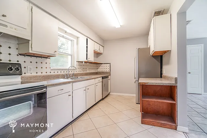 10 S Wadsworth Ave — Photo 10