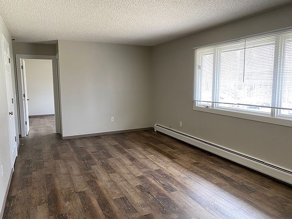 5th image of 4221 Eau Claire Pl APT 2