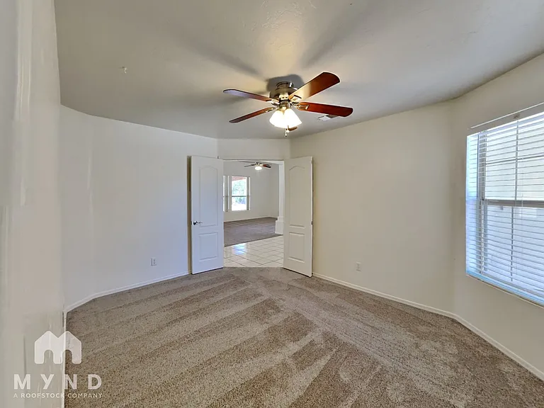 137 S Nightfall Ave — Photo 15