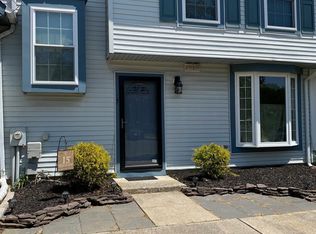 15 Steinway Ct, Westampton, NJ 08060