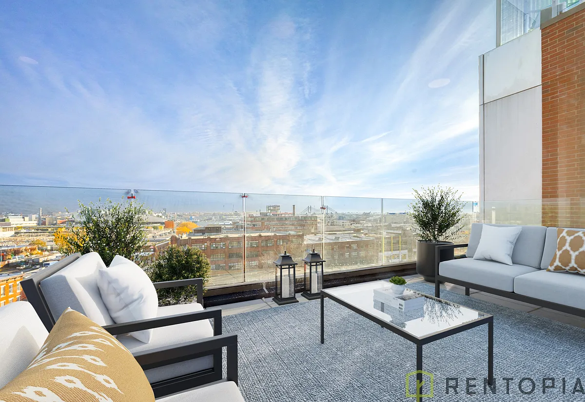 Building Photo - 210 Greenpoint Ave #8K