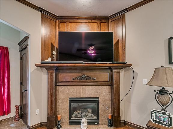 5th image of 4825 SW 123rd St