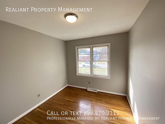 4th image of 208 W Linden St